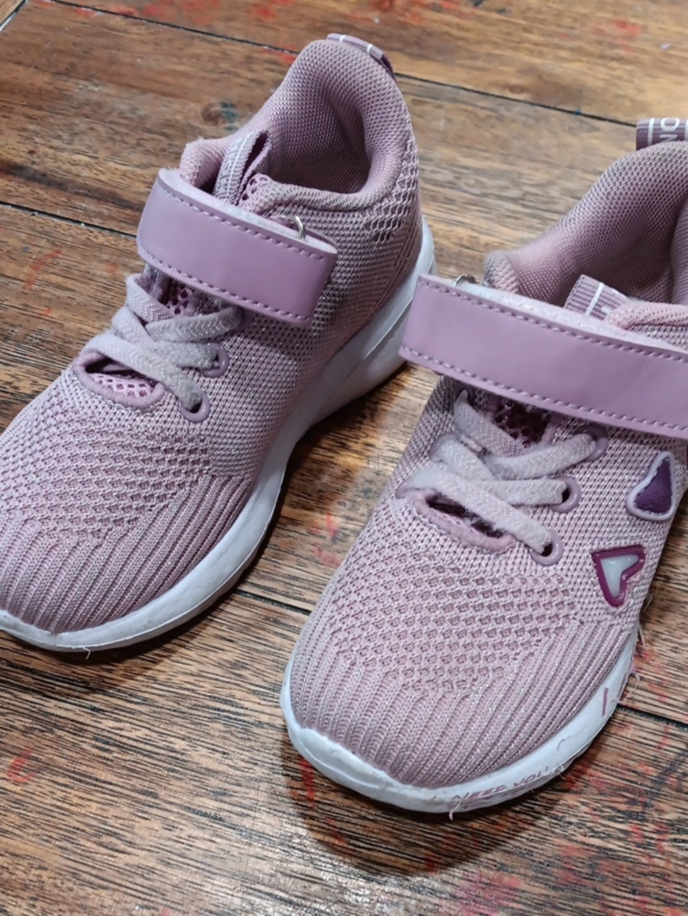 Kids Lightweight Slip-On Sneakers in Dusty Pink